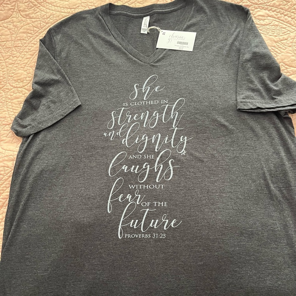 Gray SS t-shirt, NWT.  Size 2X